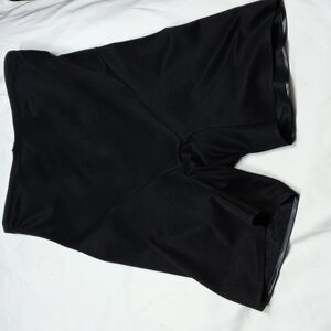 Cupid womens size 2X (33-34) shape wear shorts